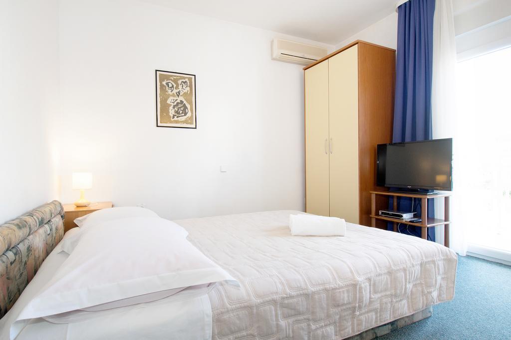 Beach Guesthouse Mediteran Podstrana Pokój zdjęcie