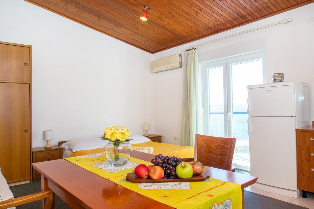 Beach Guesthouse Mediteran Podstrana Pokój zdjęcie