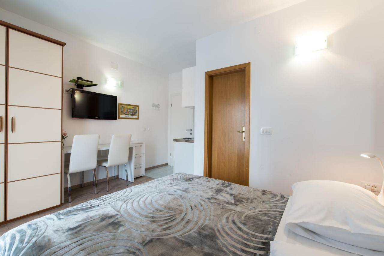 Beach Guesthouse Mediteran Podstrana Zewnętrze zdjęcie